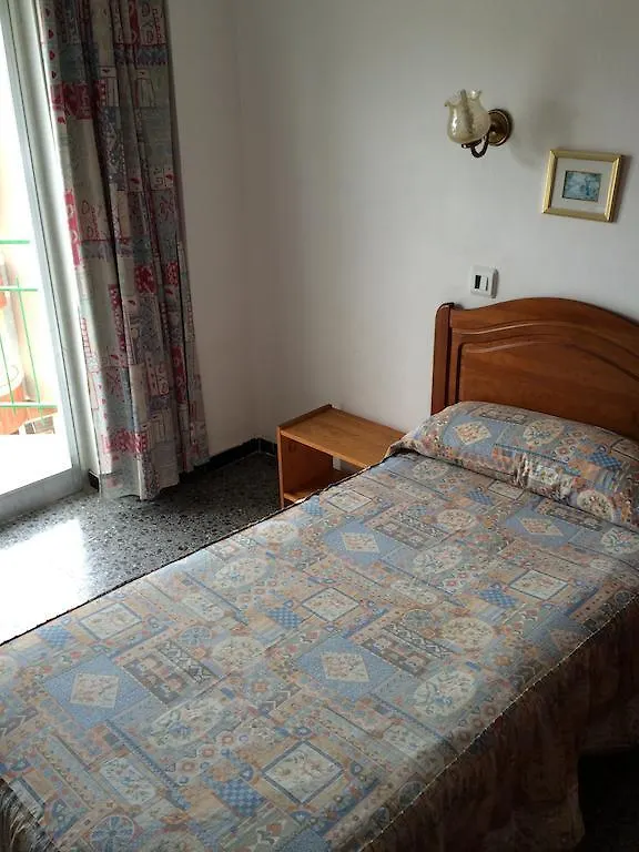 Хостел Elegance Playa Arenal II Эл Аренал